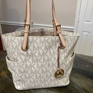 Michael Kors Tote